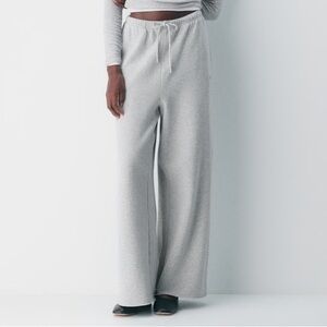 Aritzia Gray Wide-Leg sweat Pants